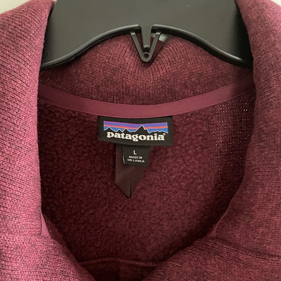 Women’s Patagonia Sweater Jacket - Picture 3 of 3
